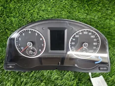 Панель приборов Volkswagen Tiguan
