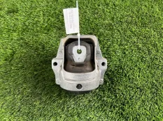 Подушка двигателя Audi A4