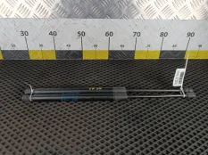 Амортизатор крышки багажника Volkswagen Tiguan