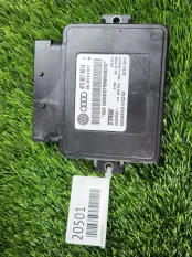 Блок управления стояночным тормозом Audi A6