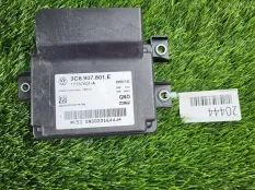 Блок управления стояночным тормозом Volkswagen Passat CC