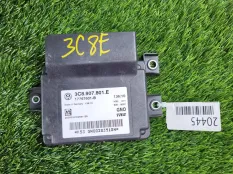 Блок управления стояночным тормозом Volkswagen Passat CC