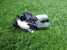 Замок багажника Audi A6