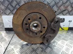 Кулак поворотный Opel Zafira A