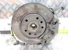 Кулак поворотный Opel Zafira A