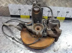 Кулак поворотный Peugeot 2008