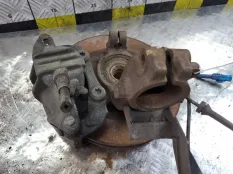 Кулак поворотный Peugeot 206