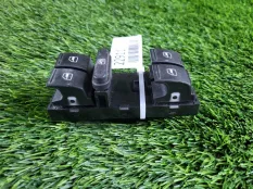 Блок стеклоподъемников Volkswagen Passat