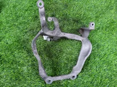 Кронштейн компрессора пневмоподвески Audi A8