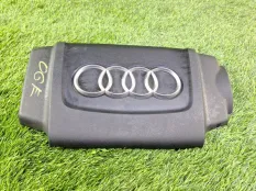 Крышка двигателя декоративная Audi A4