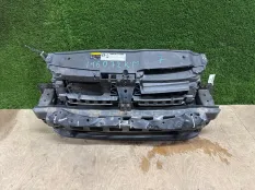 Передняя панель/ телевизор Volkswagen Golf