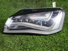 Фара Audi A8