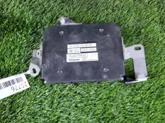 Блок управления стояночным тормозом Lexus RX450h