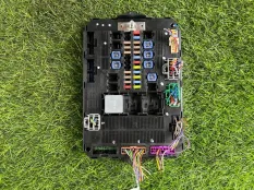 Блок предохранителей Jaguar XF