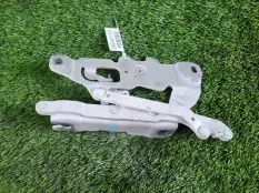 Петли капота BMW 5-Series