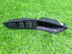 Блок стеклоподъемников BMW 5-Series