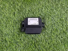 Блок управления стояночным тормозом Volkswagen Tiguan