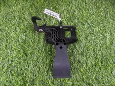 Крюк капота Audi Q5