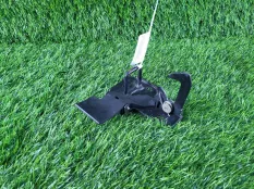 Крюк капота Audi Q7