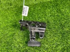 Крюк замка капота Audi A6