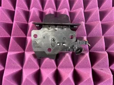 Замок багажника Audi A4