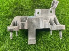 Кронштейн двигателя Ford Explorer