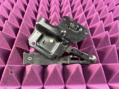 Замок капота Audi A6