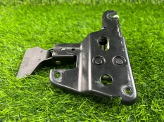 Замок капота Audi A4