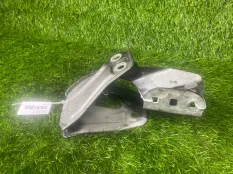 Петля капота Ford Focus 3