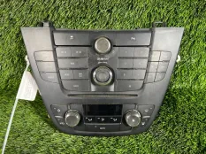 Панель управления магнитолой Opel Insignia