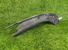 Накладка замка капота Audi TT