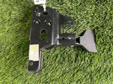 Замок капота Audi A4