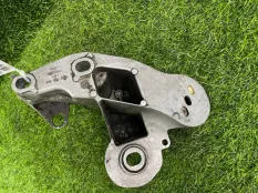 Кронштейн двигателя Audi A6