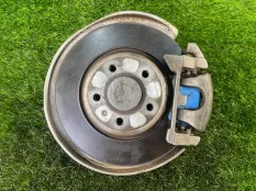 Кулак поворотный Audi A4
