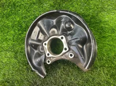 Кулак поворотный Audi A8