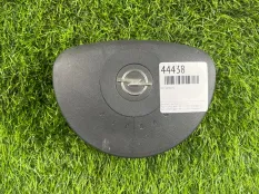 Подушка безопасности в руль Opel Corsa