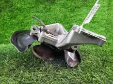 Кулак поворотный Volkswagen Passat