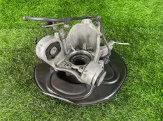 Кулак поворотный Audi A8