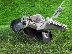 Кулак поворотный Volkswagen Passat