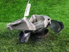 Кулак поворотный Volkswagen Passat