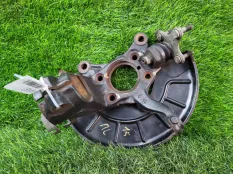 Кулак поворотный Volkswagen Golf