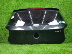 Крышка багажника BMW 1-Series