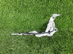 Петля капота BMW 1-Series