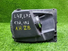 Корпус воздушного фильтра Opel Zafira B