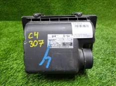 Корпус воздушного фильтра Peugeot 307 SW