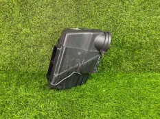 Корпус воздушного фильтра Audi A8