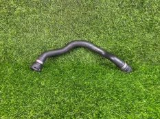 Патрубок радиатора Audi A5