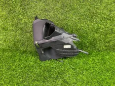 Корпус воздушного фильтра Audi A6