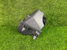 Корпус воздушного фильтра Audi A6 Allroad