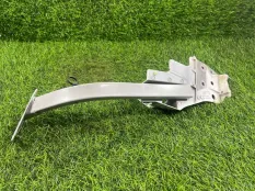 Кронштейн крыла Audi A8